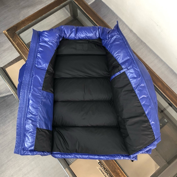 ハイクオリティダウンジャケット着用イメージ